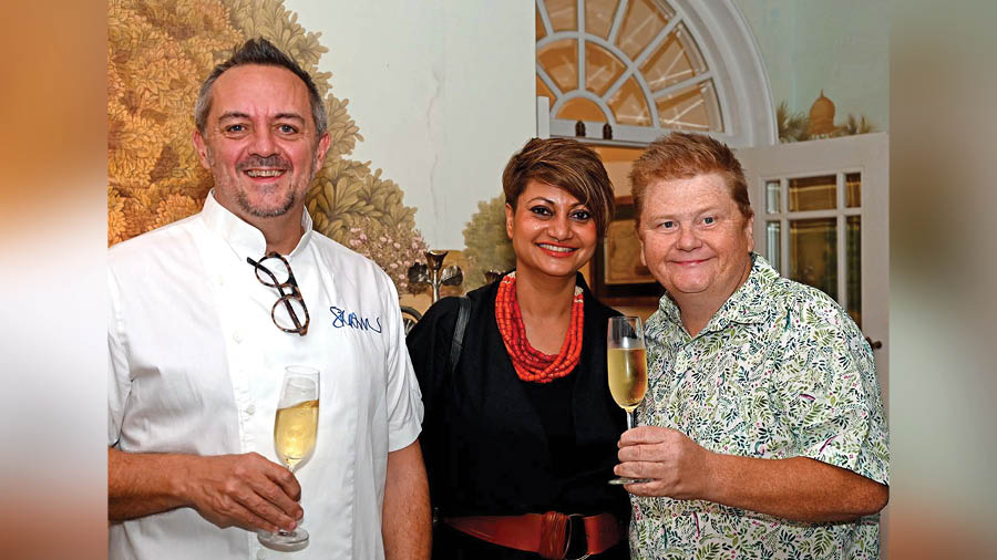 Chef Shaun Kenworthy with wife Pinky and founder of Jungle Crows rugby foundation, Paul Walsh