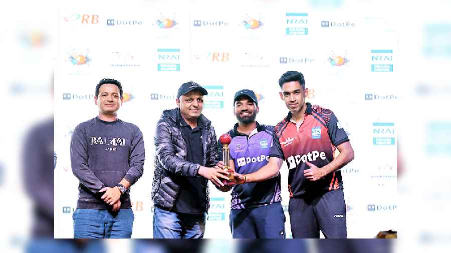 Nikhil Chawla (second from right) of Olterra Titans was named Man of the Tournament