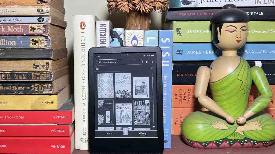 Amazon Kindle (11th Gen, 2022) has enough space to store several books, comes with USB-C charging and a display that’s comparable to more expensive Kindle models. 