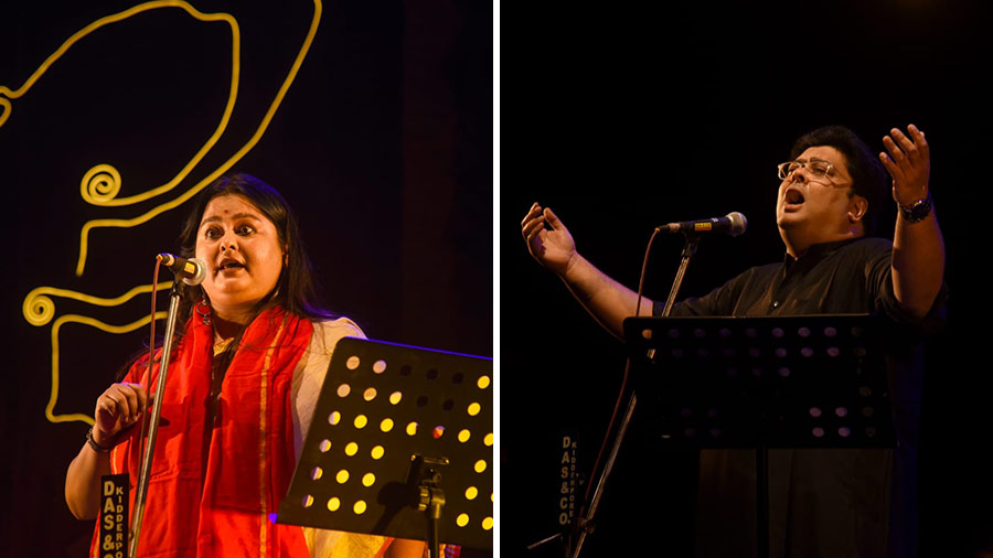 Sohini Sengupta and Ambarish Bhattacharya performing as part of ‘Natya Gaaner Parampara’