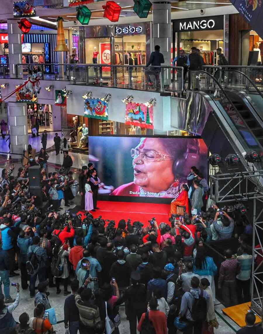 The crowd watches the music launch at South City Mall. Both the songs are available on the official digital platforms of Asha Audio