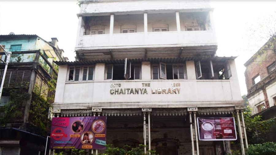  Chaitanya Library had eminent personalities like Rabindranath Tagore and Rev. Alexander Tomory as members