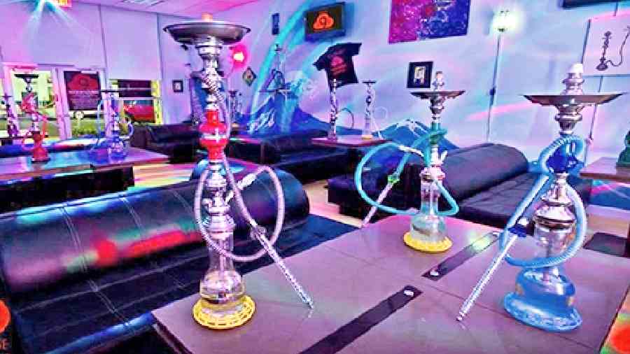 KMC body to take up hookah ban on Wednesday