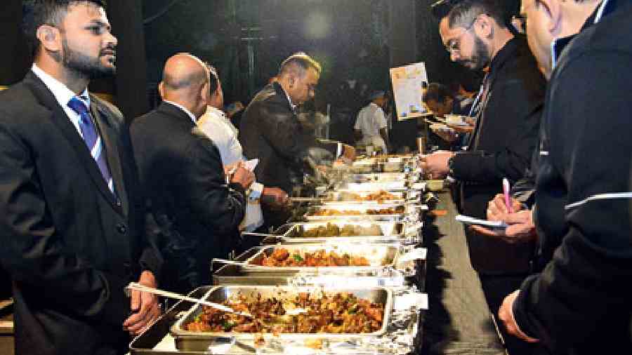 Mughlai, South Indian, Continental, Italian and bar food, the food and beverage section was a hit. Some of the popular stalls were by outlets such as The Saturday Club’s in-house kitchen, Aminia, Caramelle, The Food Lab, and Noodle Me.