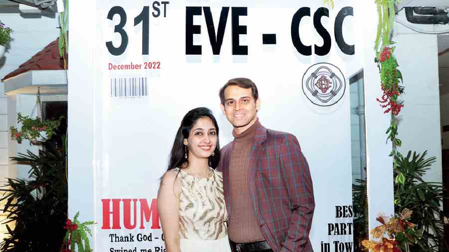 “Sufi music played by the band was soulful and enchanting. The entire setting looked beautiful. When we took to the dance floor it literally felt as though we were dancing under the stars with moonlight shining upon us. Lovely evening,” said Gautam and Ayushi Bardia.