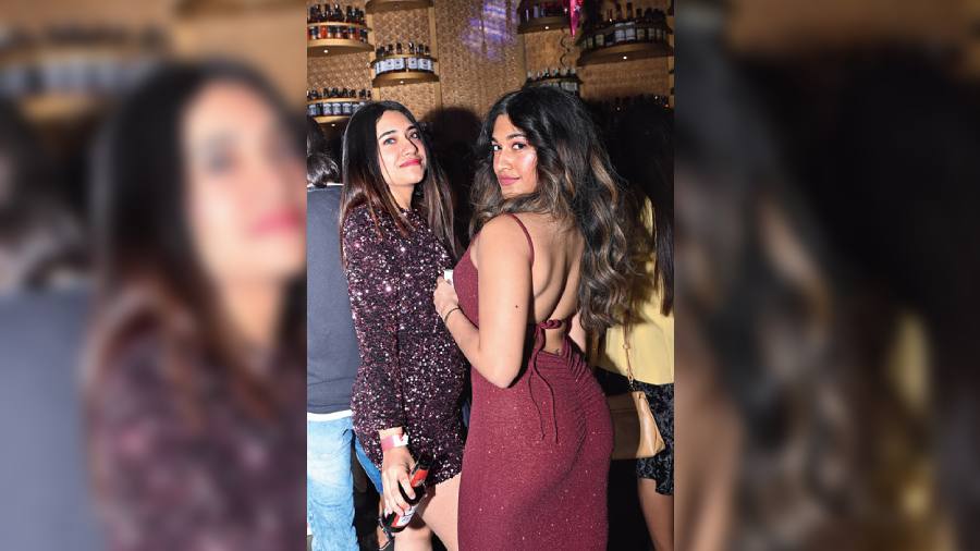 Mohini Dey and Anisha Bhattacharya pepped up to rock the night in their stylish sequinned dresses.