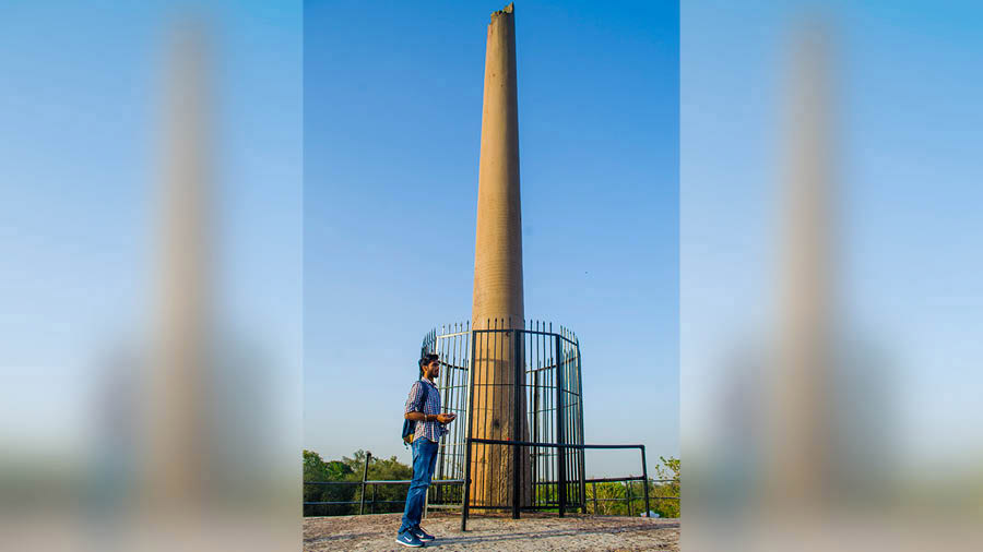 Ashokan pillar, Feroz Shah Kotla