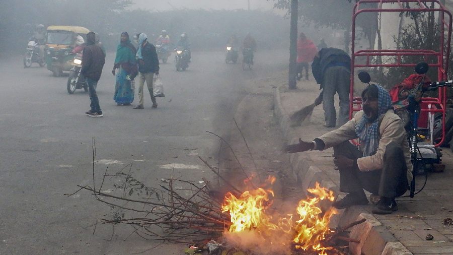 The Safdarjung observatory logged a minimum temperature of 3.8 degrees Celsius as against 1.9  degrees on Sunday. 