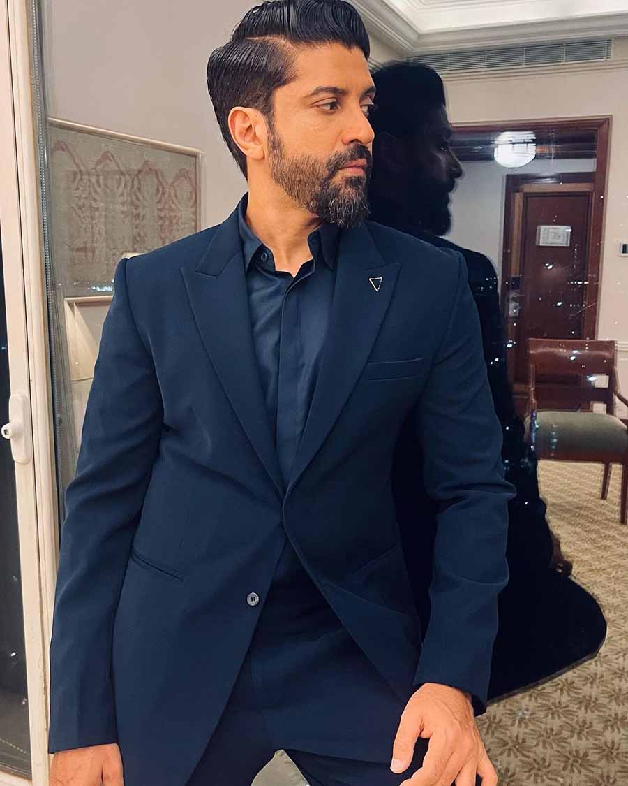 The Don franchise director has a cool sense of fashion and is often seen in suave tailored suits. 