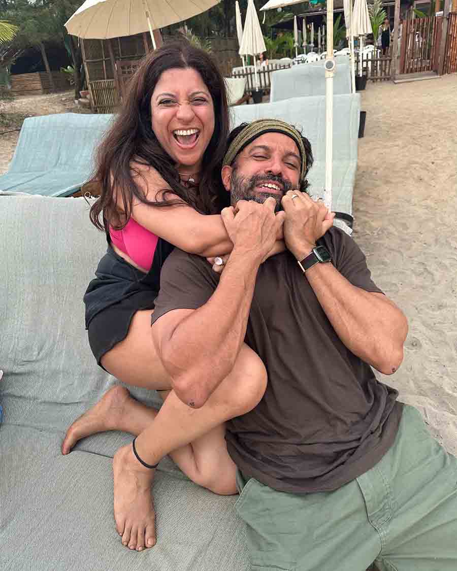 Farhan and his director sister Zoya Akhtar are quite close. The siblings often go on holidays together. 
