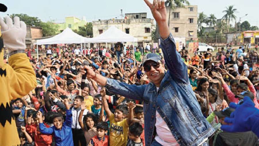 DJ Akash Rohira entertained the children and livened up the ambience