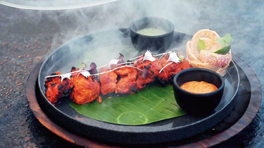 Smoky and succulent, Murgh Angaar Bedgi are perfect bite-size appetisers marinated in a yoghurt-and-red chilli paste.