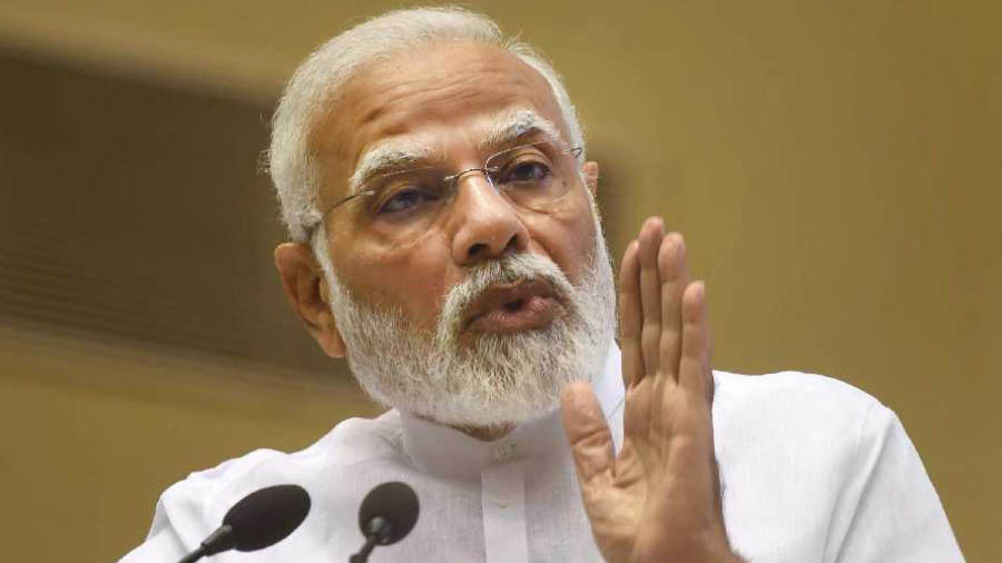 Narendra Modi does not like to be questioned, feels Sen