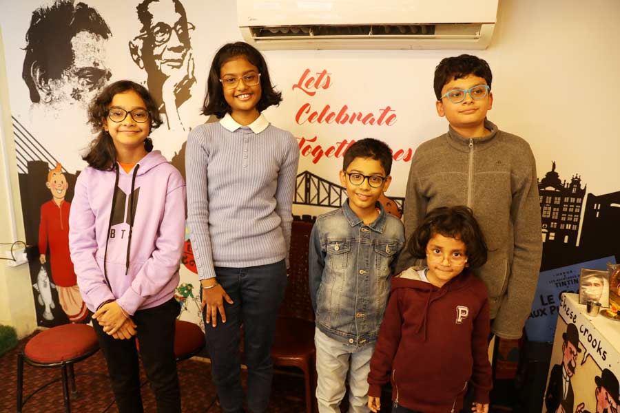 The children in the room jumped up to answer the quiz questions, be it guessing the epithet to Bianca Castafiore correctly or naming a few mispronunciations of Haddock’s name throughout the series. (L-R) Sreeja Roy, DLF Public School, New Delhi; Aarushi Saha, Welland Gouldsmith School; Aaranyak Ganguli, South Point School and Srideep Bhadra and Usri Bhadra from DPS, Ruby Park