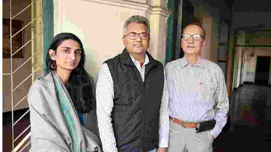 (From left) Buyer Avantika Jalan with Prattyush Banerjee and Jyotirmoy Banerjee. The Banerjees were the previous owners of the house