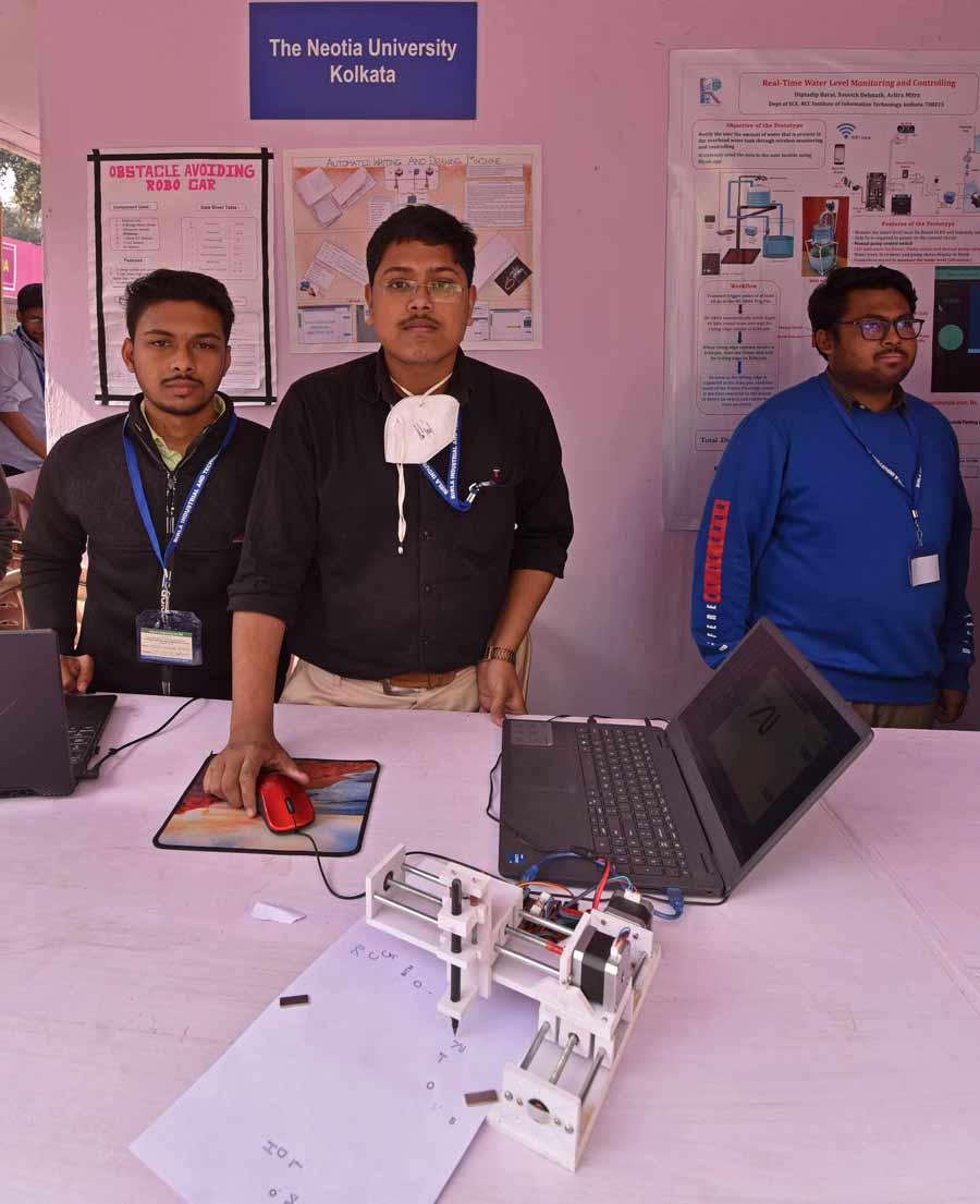 Engineering students from The Neotia University displayed a 3-D printer. Subham Jana said, “With the help of Benbox software, we first zero in on what needs to be printed. We can adjust the size and font. Once fixed, it is printed through the machine.’’ 