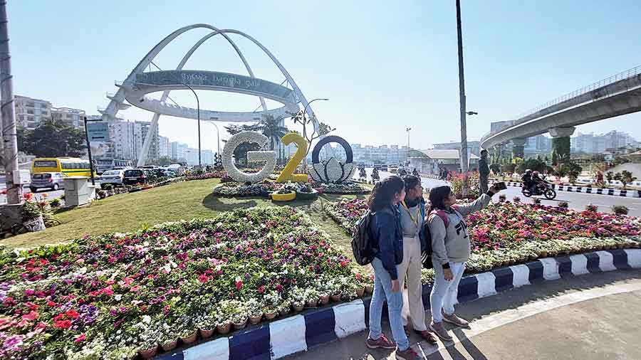 Passersby click pictures and selfies of the beautification.