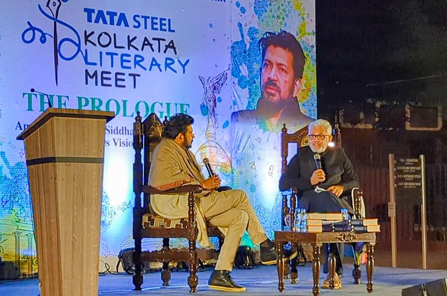 Pulitzer-winning author Siddhartha Mukherjee (left) in conversation with fellow author Amitav Ghosh at the Tata Steel Kolkata Literary Meet on Saturday