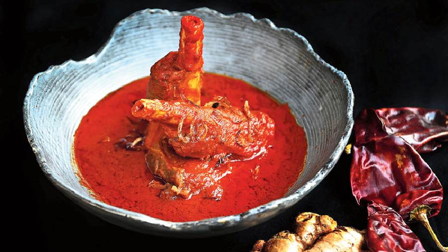 Rogan Josh: No Kashmiri meal is complete without this decadent mutton gravy that has the goodness of ginger, spices, yoghurt, saffron and Kashmiri red chillies.