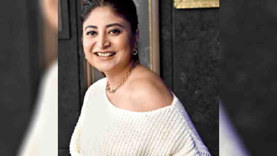 Sandipta Sen, who will soon be seen in an Eken Babu film herself, said, “I’m not being biased when I say that this season of Eken Babu was truly engaging. The mystery was intense, the jokes were there and the Eken Babu magic was all over. I enjoyed Eken Babu Ebar Kolkatay too much and also am glad to be a part of the Eken universe now, with the upcoming Eken Babu film — The Eken: Ruddhaswas Rajasthan.”