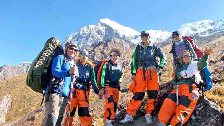 Piyali Basak (extreme right, standing) and Mohua Biswas (second from right, standing) 