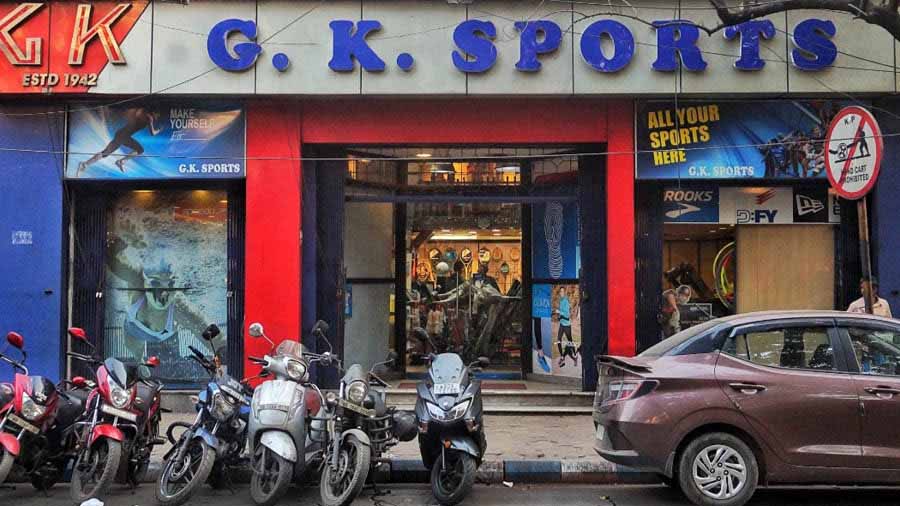 GK Sports started in 1942 as a joint initiative between two friends who lent their surnames, Gupta and Kapoor, to the store