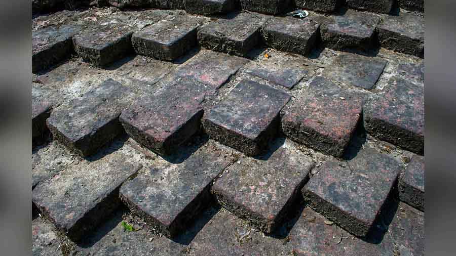 Arrangement of bricks at the site 