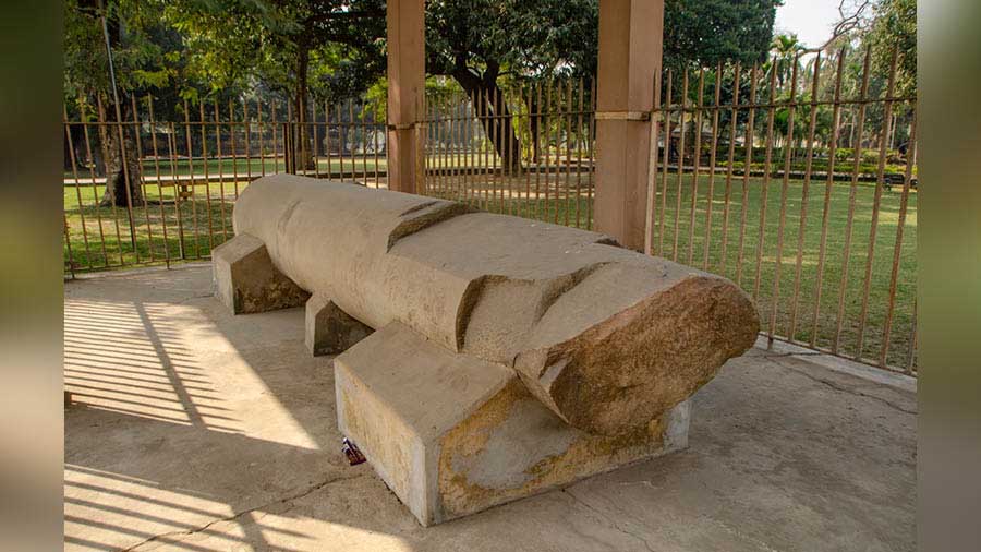 A section of a stone pillar from the Eighty Pillared Hall at Kumhrar Park