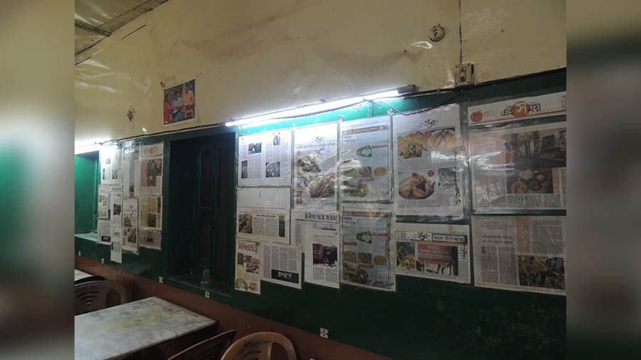 A favourite not only of foodies but the media as well, Tarun Niketan's walls are covered in newspaper articles