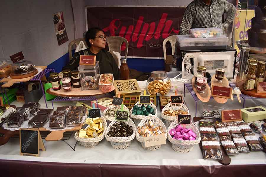 Another dessert stall that was swarmed by visitors was Sylph Chocolates, based in Salt Lake, which only does eggless items. The ones that delighted most sweet lovers were the Liquor Chocolate, Belgium Truffle Jar and Brownie Hot Chocolate