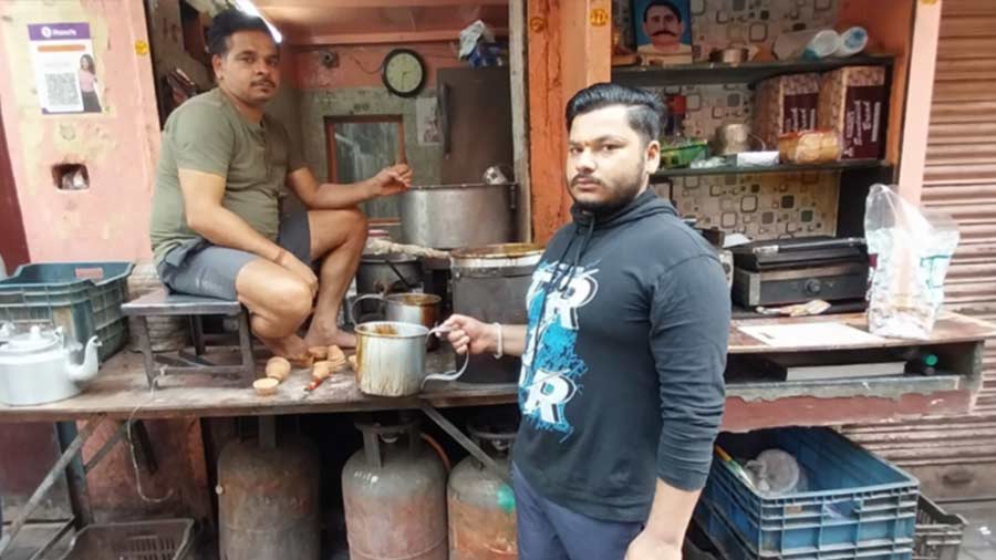 The second-generation operators of the tea stall, Rakesh (left) and Rahul Pandey, say the main ingredient in their recipe for success is their father’s dedication 