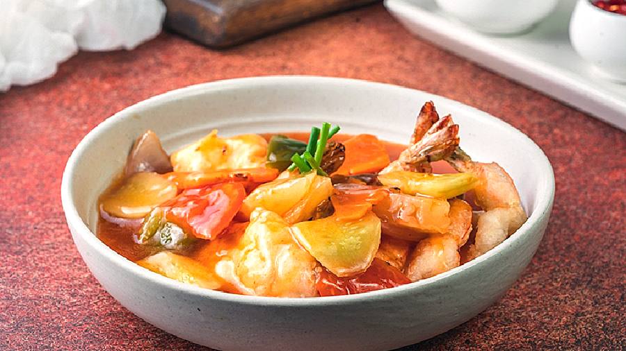 Tangy and sweet, these Sweet and Sour Prawns have a great bite, and a lovely sauce that goes well with rice as well as noodles