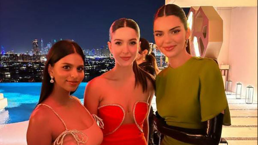 (L-R) Suhana Khan, Shanaya Kapoor and Kendall Jenner 