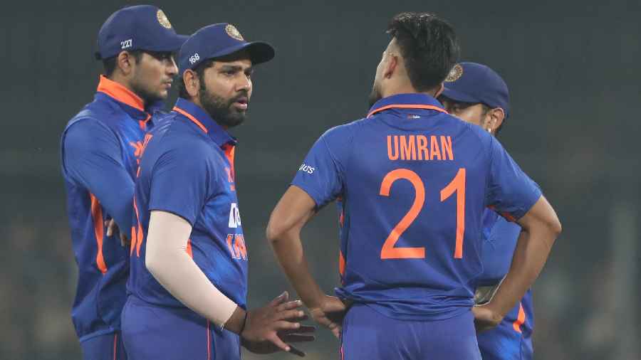 India clinch New Zealand ODI series 3-0