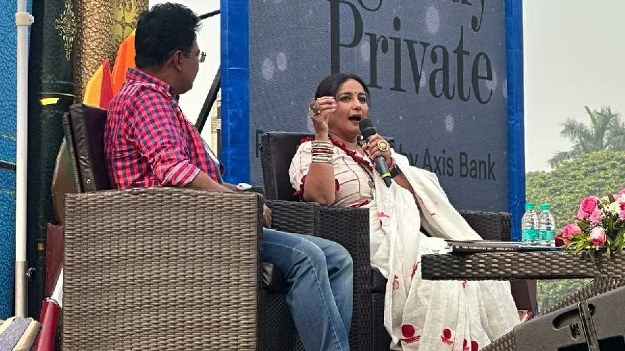 Divya Dutta was present at Tata Steel Literary Meet with her book The Stars In My Eyes, in a conversation with Mir Afsar Ali.