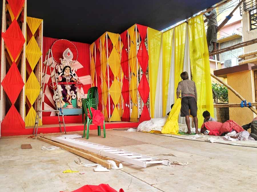 Final arrangements being made for Saraswati Puja at a pandal in Bejoygarh on Wednesday
