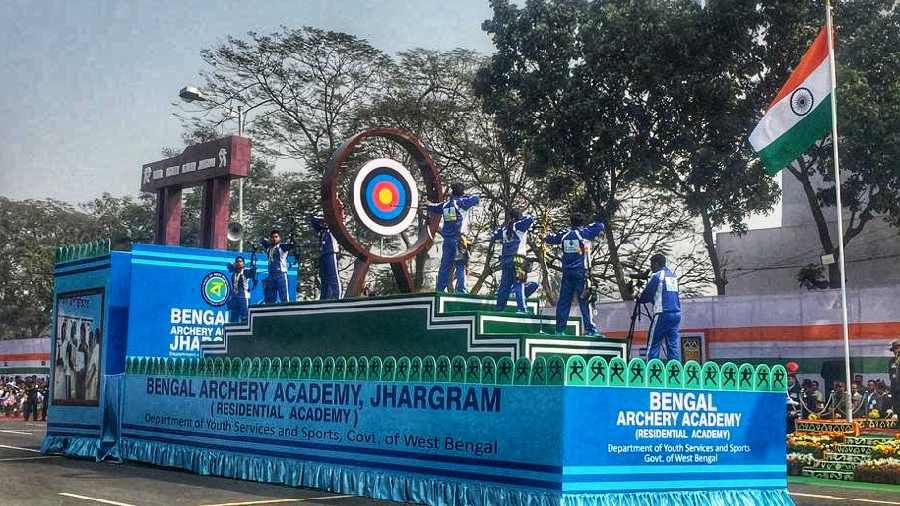 Tableau of Bengal Achery Academy , Jhargram Parade at Red road, Calcutta on the occasion of 74th Republic Day.