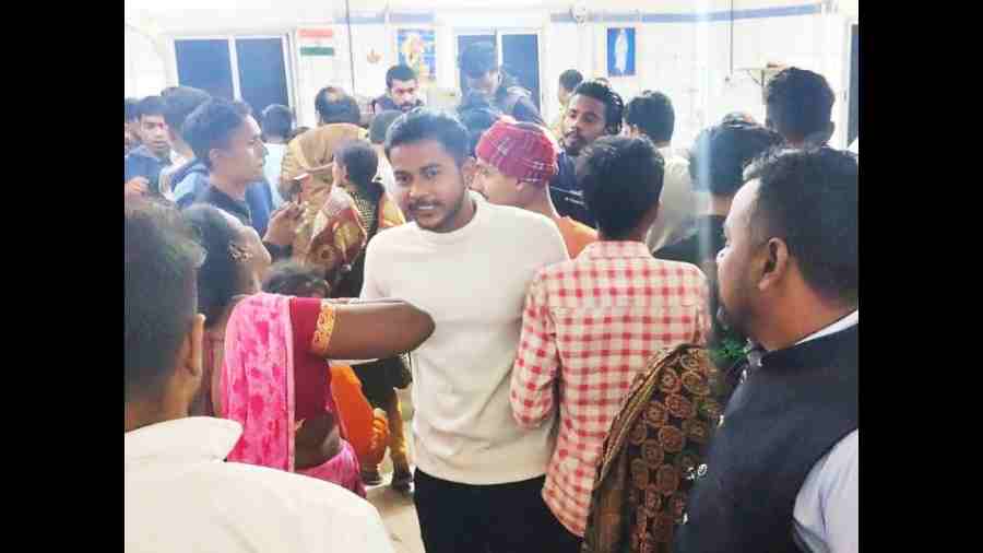 Dog bite victims crowd the Ara Sadar Hospital.