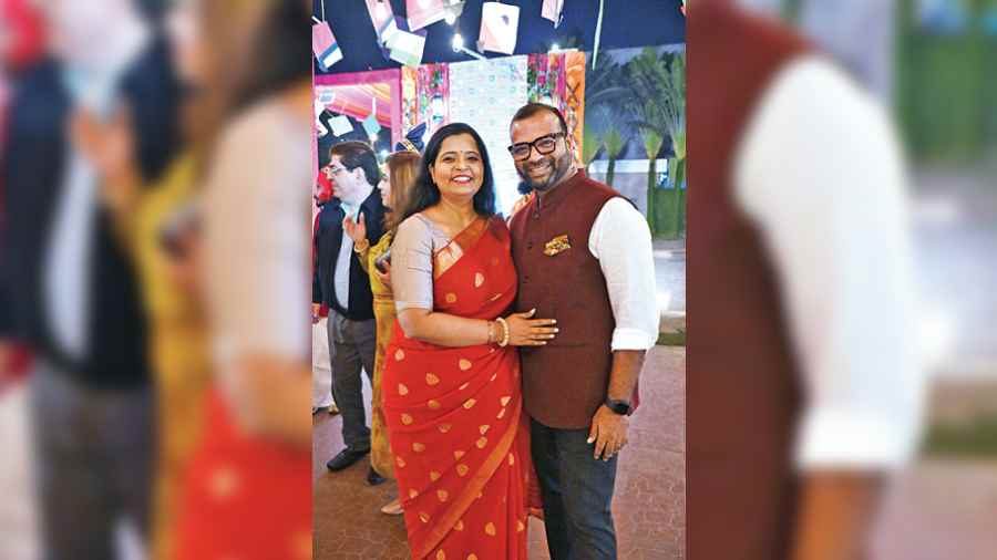 “This is our second year of co-hosting of this glorious evening. Lohri is the most awaited event and the whole team gets very excited for it. New menu is curated for the evening. Satnam and Gunnu are like family to us, and we organise it together, which is great fun,” said  Kumar Shobhan, general manager, Hyatt Regency Kolkata, with wife Anumita Ghosh.