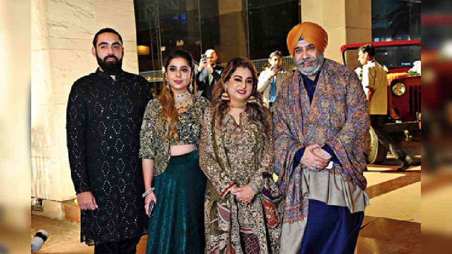 Satnam Singh Ahluwalia and wife Gunnu with daughter Chahat and son-in-law Raghav