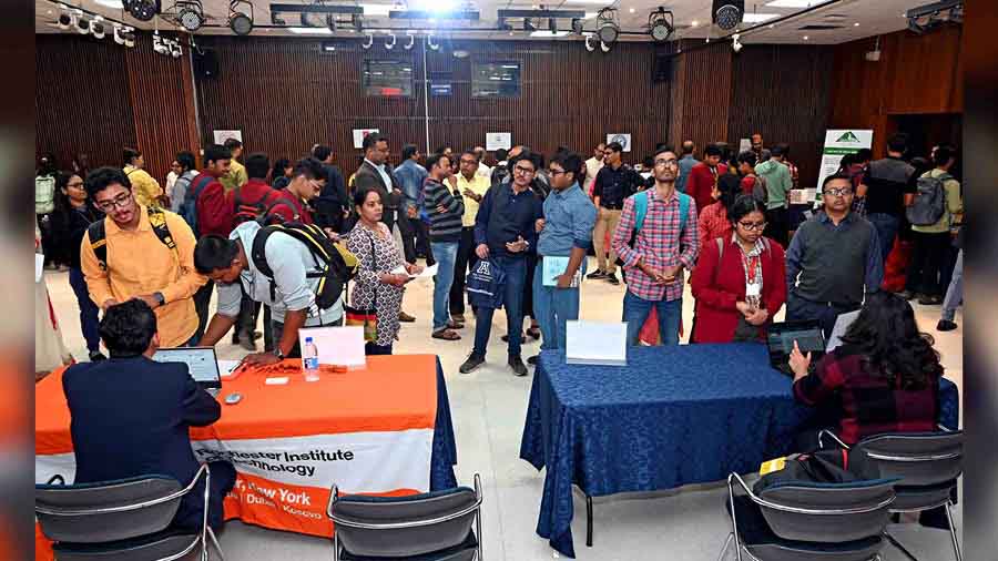 Visitors included young students, working professionals and parents, all of whom interacted enthusiastically with the university representatives