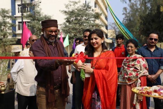 The Heritage School organized the biggest winter carnival Kolaahal on 28th January 2023 at the Heritage campus which was graced by eminent visual artist Mr. Susanta Paul as the Chief Guest followed by eminent Indian Vocalist Classical Singer Ms. Kaushiki Chakraborty who was also present in the inaugural ceremony. 