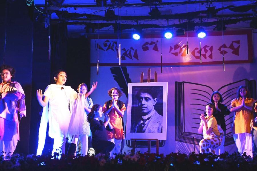 Students perform in the Bengali cultural event at La Martiniere for Girls last week