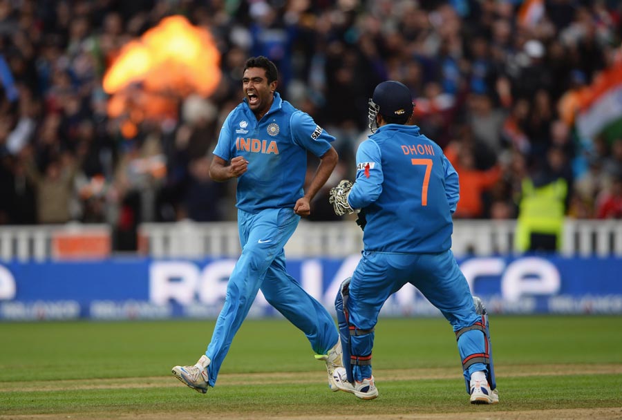 Opting for Ashwin at the death: As England needed 15 runs in the final over to seal the 2013 ICC Champions Trophy on home soil, Dhoni had three options. With the ball nipping around in overcast conditions, he could have gone with the common-sense choices that were Umesh Yadav or Bhuvneshwar Kumar. But with two left-handers at the crease, Dhoni opted for Ravichandran Ashwin instead. Smashing a spinner, given the modest boundaries at Edgbaston, would have been a tempting prospect for the English, especially for two tailenders who knew of no other way to play spin. But Ashwin lived up to his captain’s expectations with a gem of an over under pressure. India prevailed by five runs as Dhoni proved his champion’s instinct for big calls once again