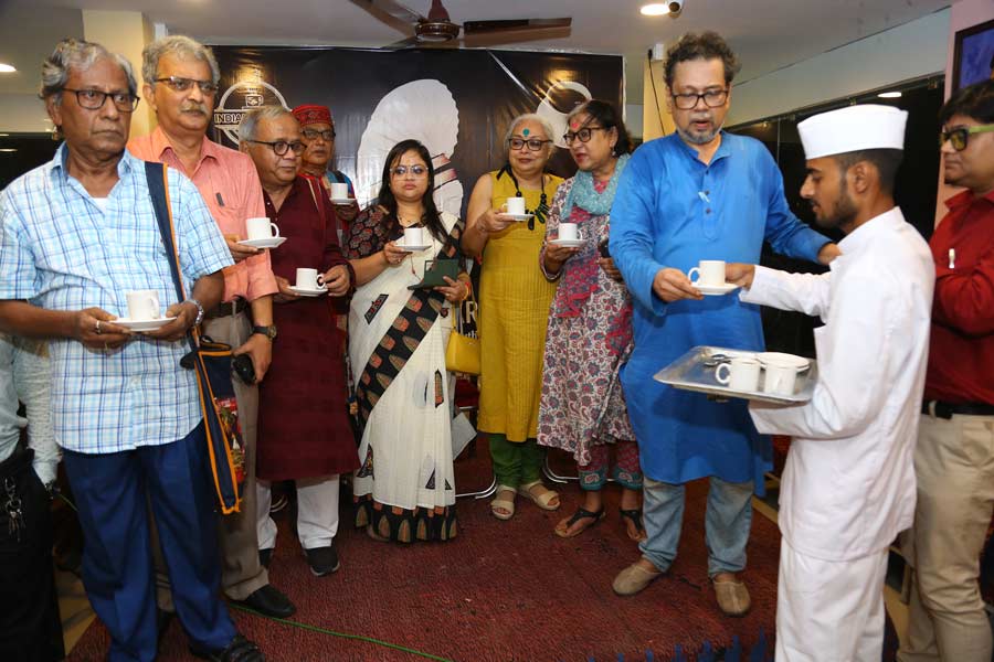 Kolkata Restaurants Spreading Coffee Houseer ‘shei adda ta’ across