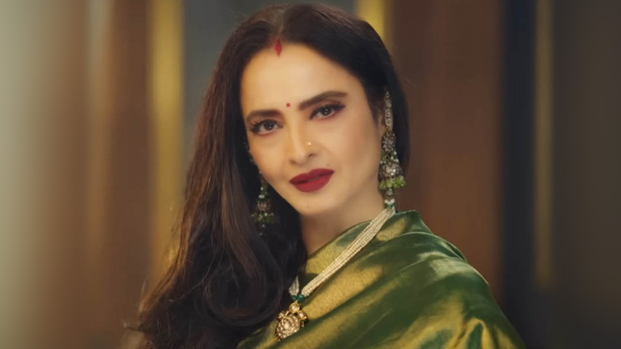 “Some people keep running from me at award functions, which is, unfortunately, all the work out they do,” says Rekha in her interview