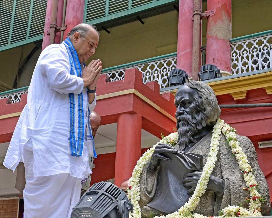 The newly appointed vice-chancellor of Rabindra Bharati University, Subhro Kamal Mukherjee, pays tribute to Rabindranath Tagore on the Jorasanko campus on Friday  