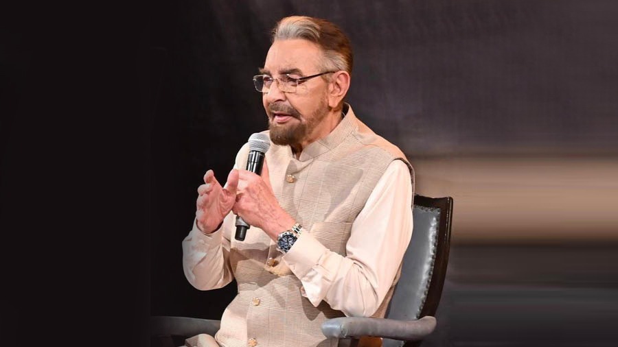 Poetry reading | Kabir Bedi recites Rumi at GD Birla Sabhagar - Telegraph India