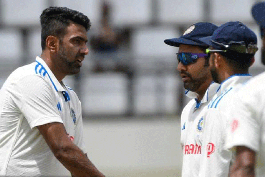 Ravichandran Ashwin | Test Cricket: Ravichandran Ashwin Bags His 33rd 5 ...