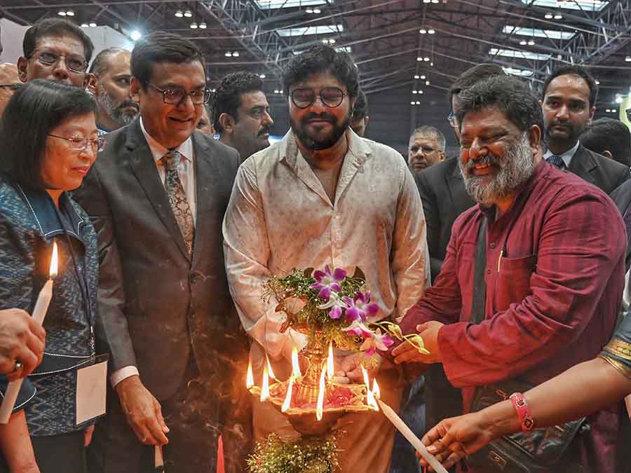 The traditional lamp being lit to signal the start to Travel and Tourism Fair Kolkata (TTF Kolkata) 2023. It is witnessing participation from several countries, including Nepal and UAE, with Thailand being the Feature Country
